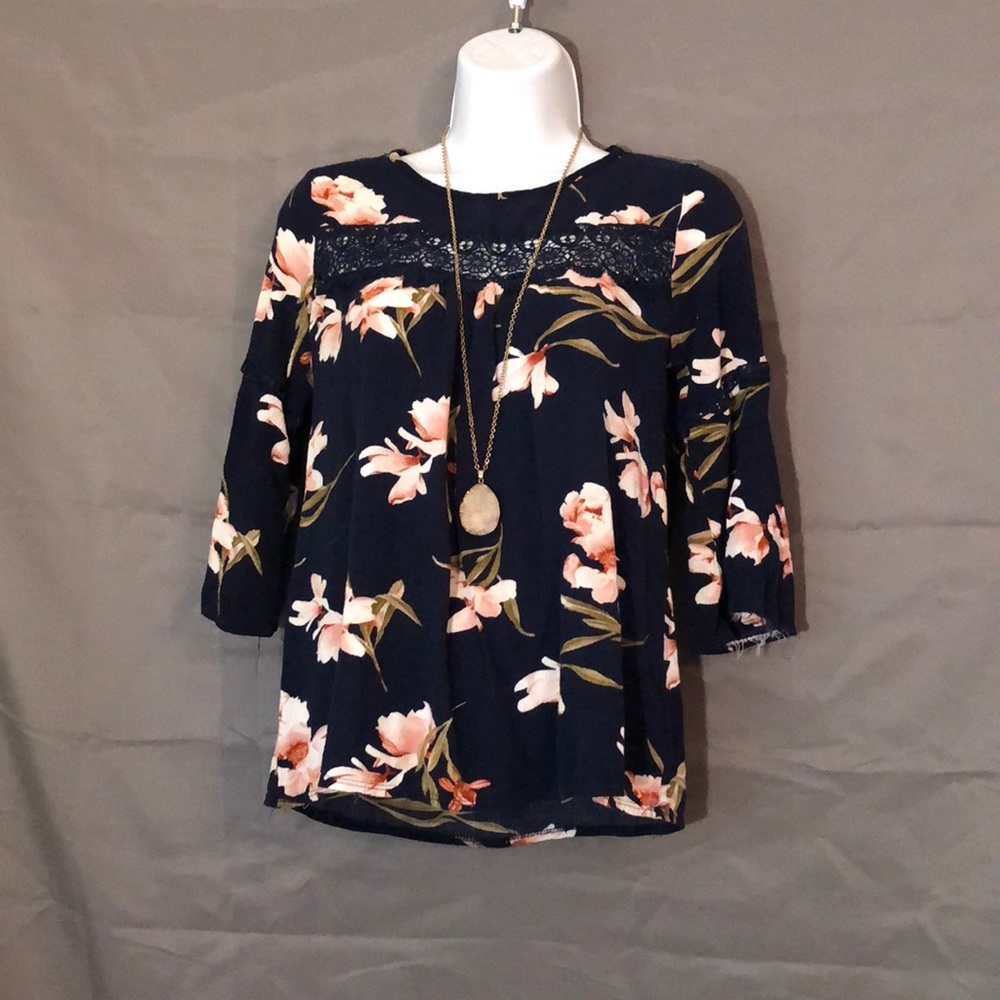 3/4 Sleeve Floral Top